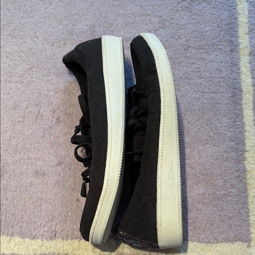 Skechers Black and Orange Sneakers with Air-Cooled Insole - Picture 2 of 9
